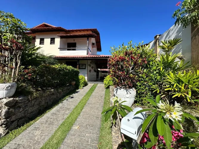 Open House vende casa com 6 suítes no Ubá Itacoatiara!