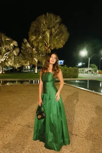 Vestido longo verde esmeralda tomara que caia