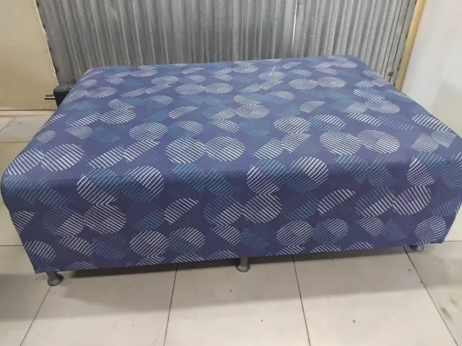 Vende-se cama box casal 