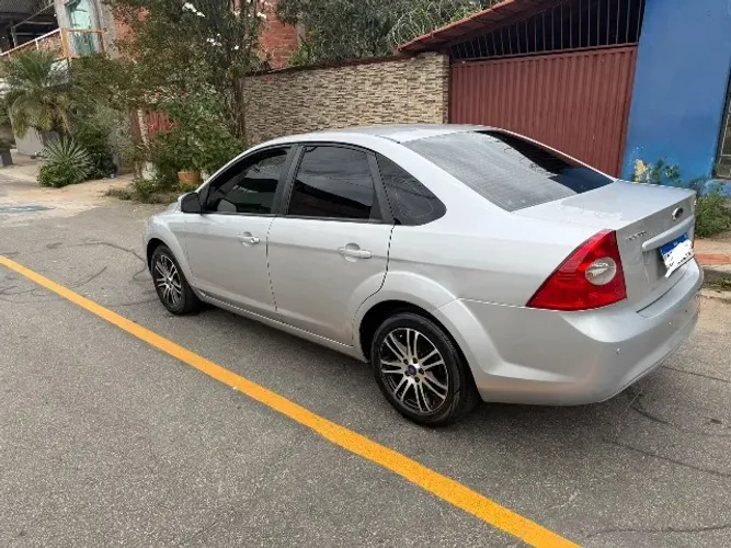Ford Focus Sedan 2.0 16v/2.0 16V Flex 4P Aut. 2013