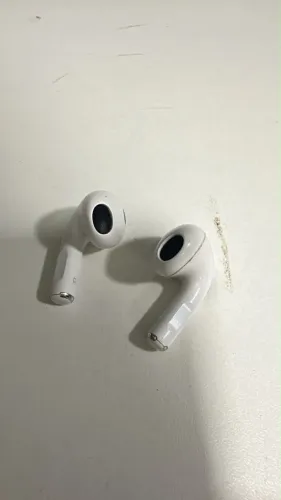 AIRPODS 3 - lado direito e caixinha 