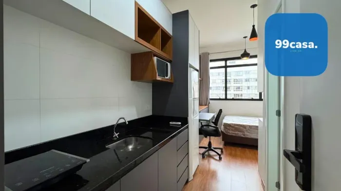 Apartamento Studio 16m2 em localização privilegiada entre Batel e Centro.