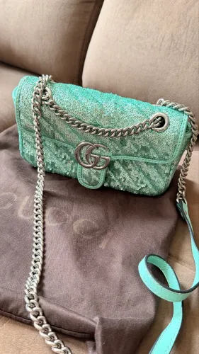 Bolsa Gucci GG Marmont Verde Paetê