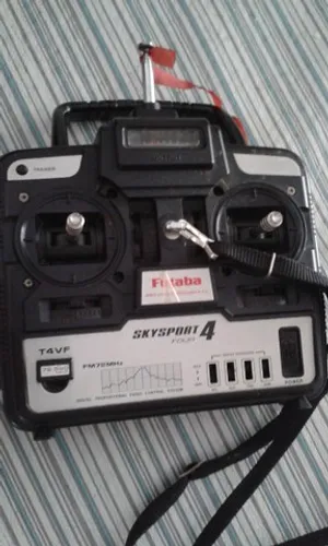 Controle Aeromodelo Futaba Sky Sport 4