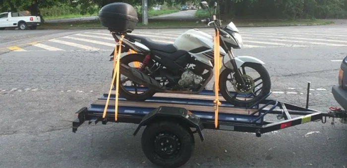 Frete - reboque de motos e quadríciculos