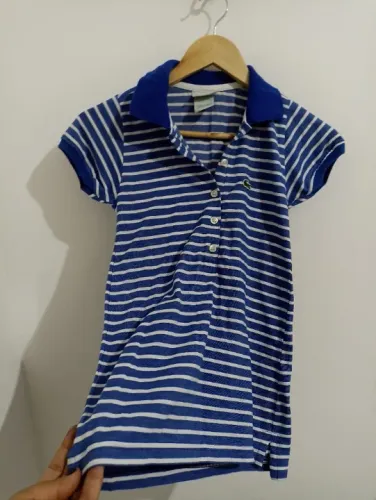 lindo vestido Lacoste infantil  tamanho 06 até 10 anos( dependendo do corpo da criança) us