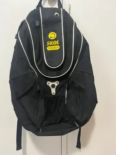 Mochila para laptop Skol Beats 