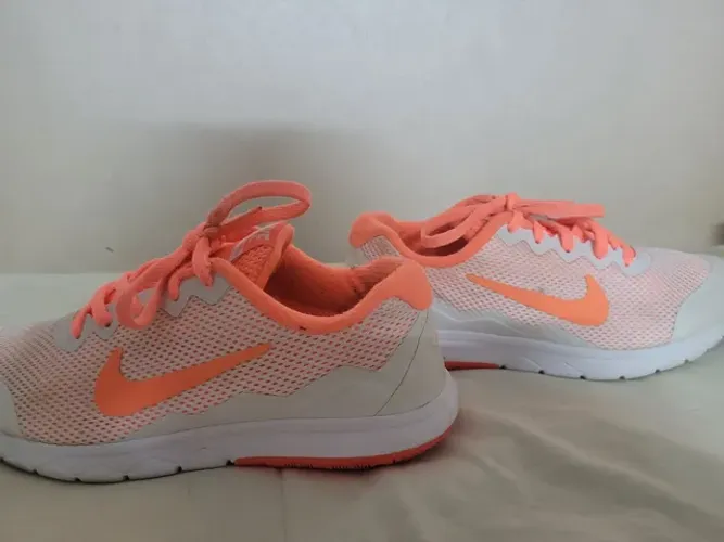tênis nike wmns flex experience rn 4 branco