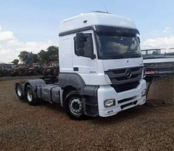Mercedes Benz 2544 ano 2022, 6x2, automático, em SP