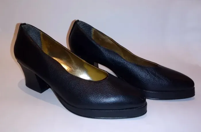 Scarpin meia pata preto