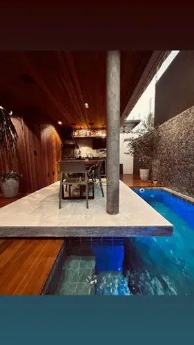 Casa Alto Padrão  Mobiliada - 2/4 um suíte master c closet - Piscina