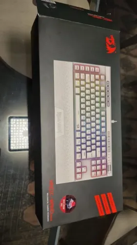 Teclado mecânico Magic-Wand Pro da Redragon