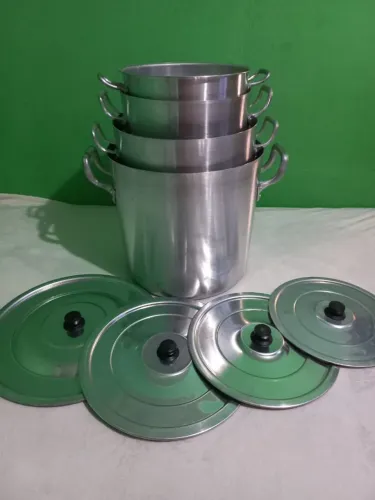 Caldeirão para feijoada 