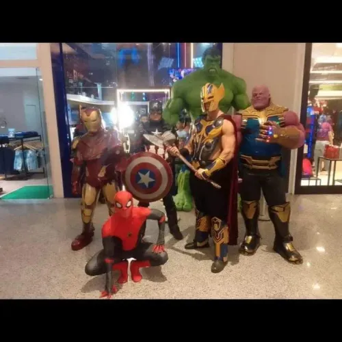 Personagem vivo super heróis 