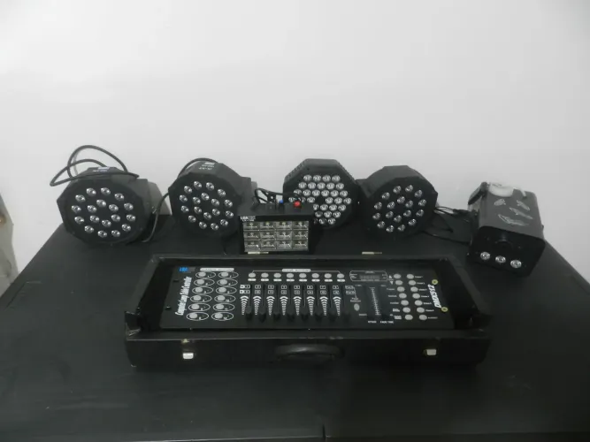 Aluguel de Iluminação, DMX e Máquina de Fumaça