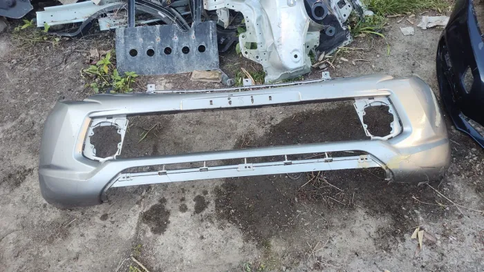 Para-choque dianteiro Mitsubishi L200 2017 2018 2019 original