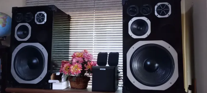 Par Caixas cce Cl 990- potentes! 140 W rms- funcionando perfeitamente