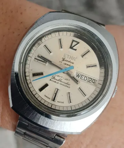 Relógio antigo suíço automático raríssimo ETNA GENEVE DOUBLEMATIC SWISS MADE ANOS 70 