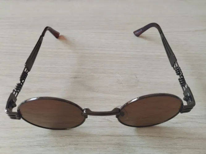 Óculo de sol vintage - ótimo estado - marrom