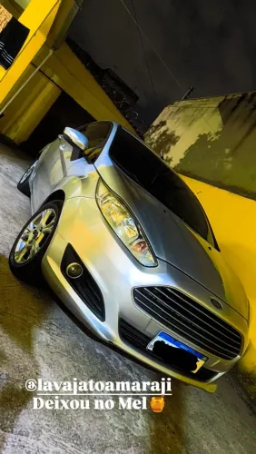 Ford Fiesta 1.6 16V Flex Aut. 5P 2015