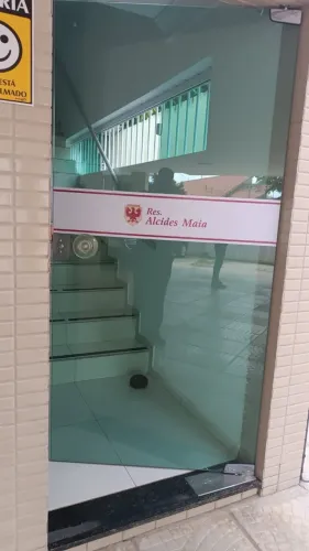 Adesivos para portas de vidro