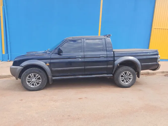 Mitsubishi L200 Outdoor HPE 2.5 4X4 CD T.dies. Mec. 2008