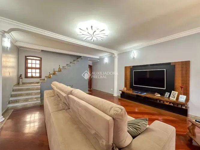 SOBRADO À VENDA COM 260M², 3 DORMITÓRIOS, 1 SUÍTE, 4 VAGAS - SÃO BERNARDO DO CAMPO - NOVA