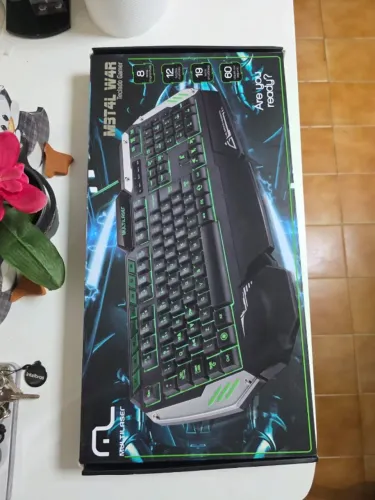 MultilaserTC189 Teclado M3T4L W4R Profissional Gamer com LED USB