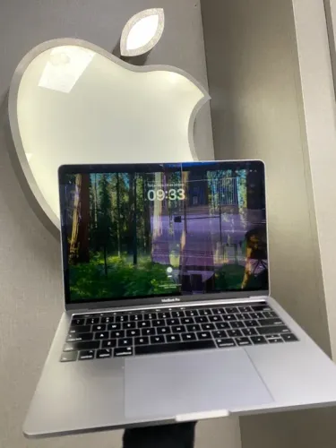 MacBook Pro 2019 Intel i7 16GB 1TB SSD 24 ciclos (Seminovo)