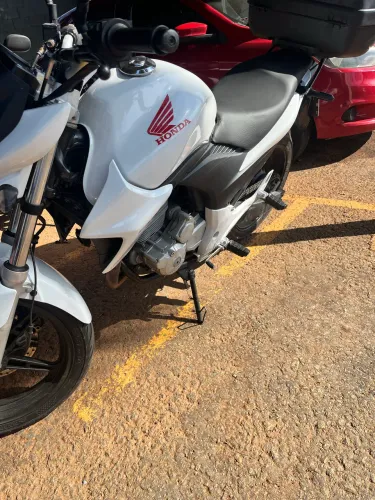 Oportunidade de CB300R com abs