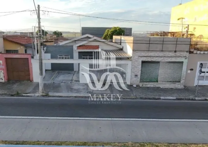 Casa Comercial com Potencial para Clínica Veterinária e Pet Shop Na Avenida Ruy Rodrigues