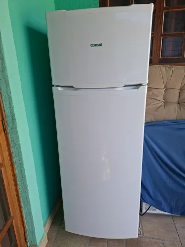 Geladeira consulte 334L em ótimo estado