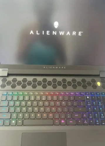 Alienware M18 R2 Qhd I9-14900 14th 64gb 4tbssd Rtx4090-16gb