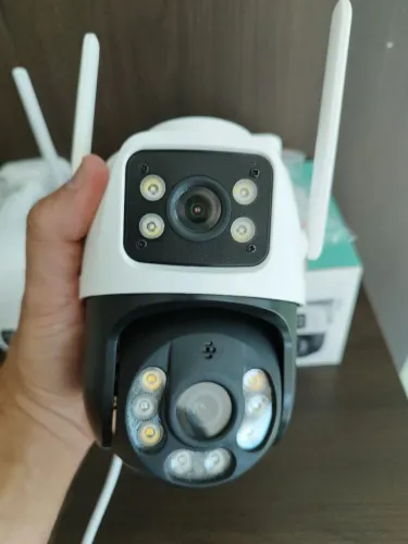 Câmera de Segurança Externa 4K Ultra HD Wi-Fi IP66