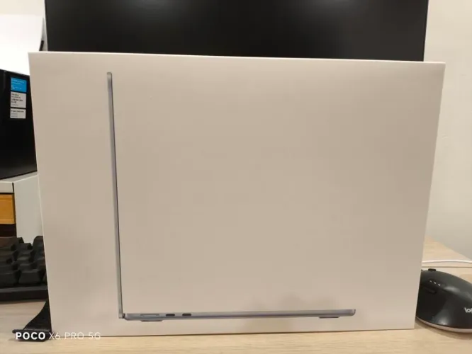MacBook Air M5 13" 512gb / 16gb RAM Sky Blue Lacrado