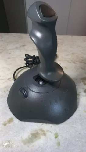 Controle (Joystick) Wingman da Logitech