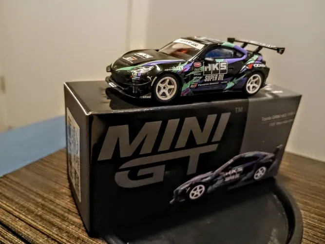Mini GT Toyota GR86 1/64