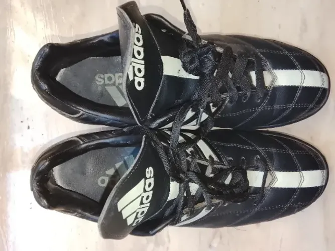 super rara chuteira vintage adidas x1 -tf 2002
