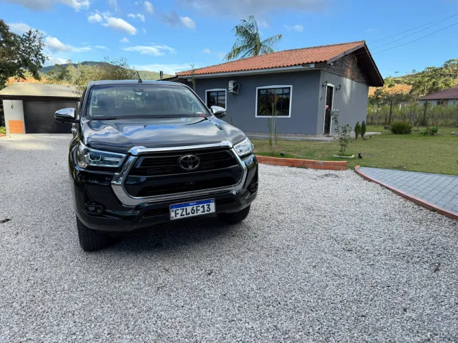 Toyota Hilux CD SRX 4X4 2.8 TDI 16V Diesel Aut. 2022