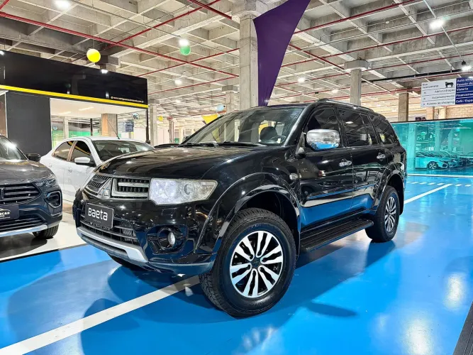 Mitsubishi Pajero Dakar HPE 3.2 4X4 T.I Dies 5P AUT 2015