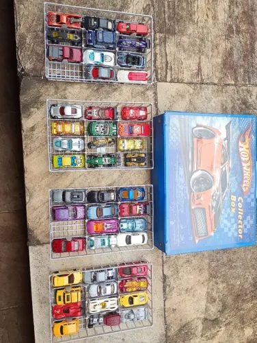 Coleção de Carrinhos Hot Wheels