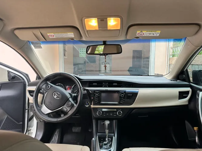 Toyota Corolla 2015 ALTIS