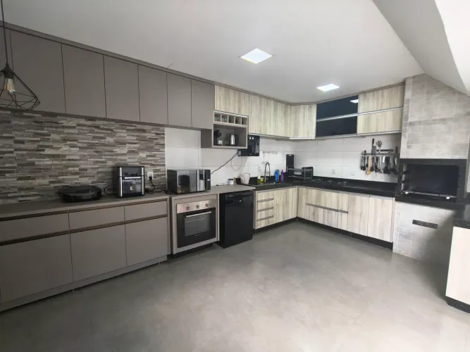 Casa Top 3/4 2 suítes em Condomínio!