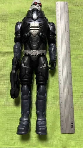 Mr. Freeze (Senhor Frio), vilão do Batman, fabricado pela Mattel