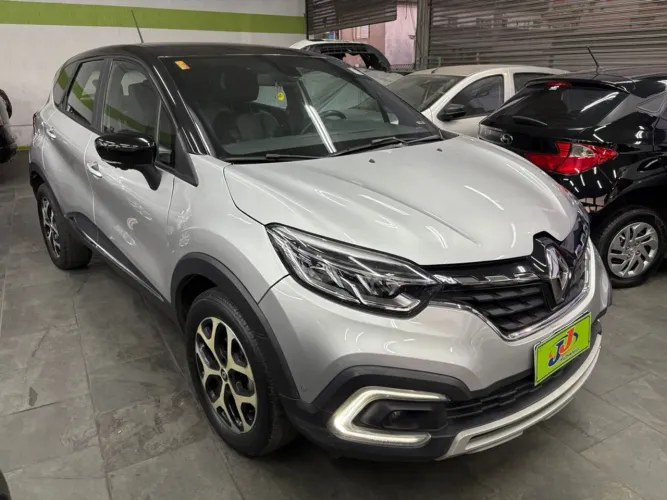 Renault Captur Iconic 1.3 TB 16V Flex AUTOMATICO COMPLETO COURO DVD 2022 2022