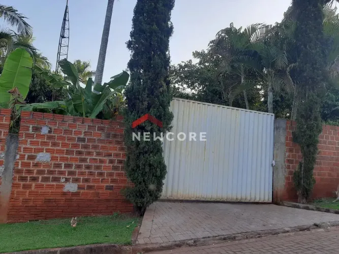 Casa em Rua Rio de Janeiro, 229 - Centro - Ivatuba/PR