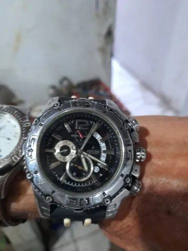 Vendo um festina cronógrafo funcionando perfeitamente 