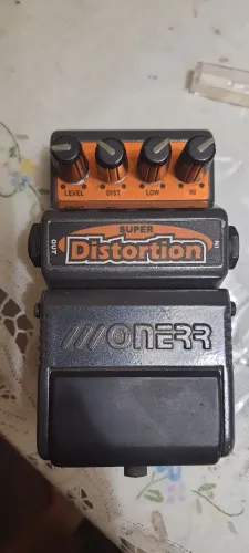 Pedal de distorção onerr ds1