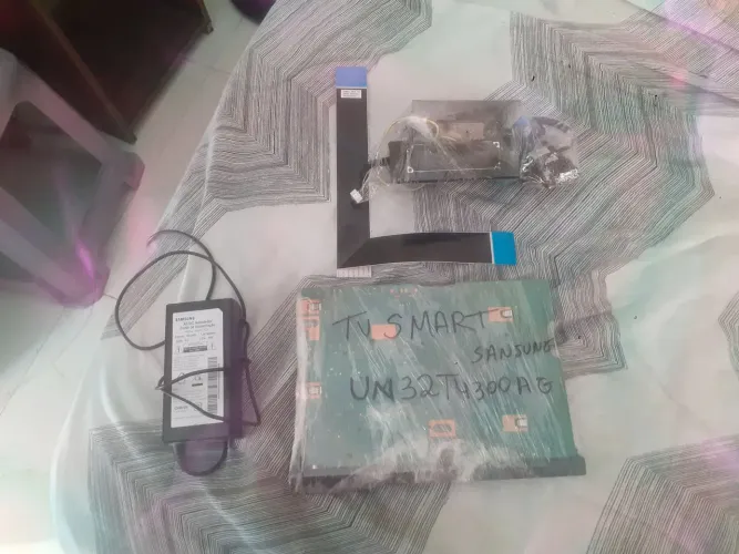 Peças de TV Smart Samsung UN32T4300AG