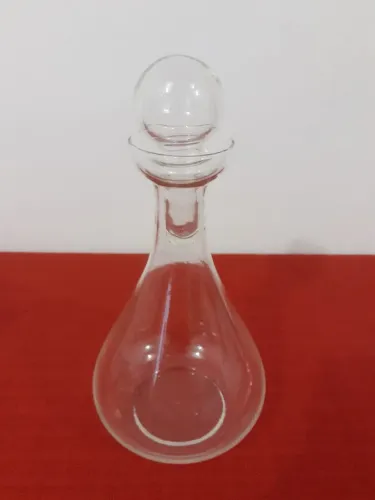 Decanter de Vidro com Tampa